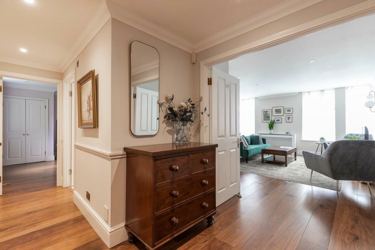 Joivy Beautiful 2 Bed Apt In The Heart Of Mayfair, Close To Tube Apartman London Kültér fotó